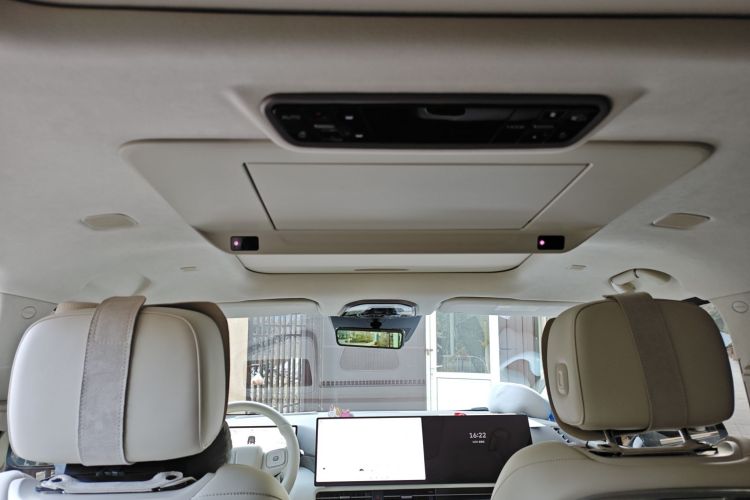 魏牌 高山 2025款 四驱高山8中控内饰22