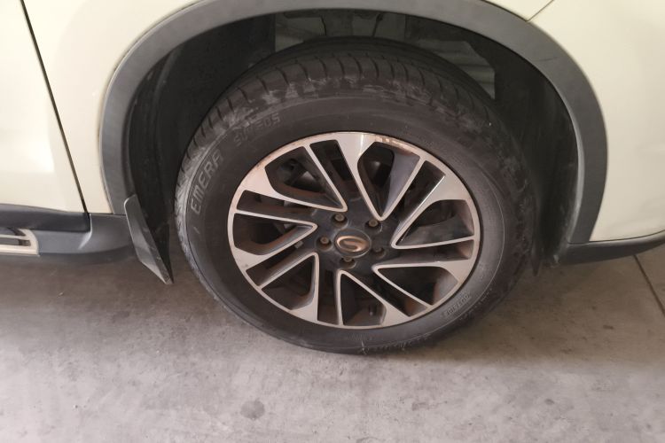 广汽传祺 传祺GS4 2016款 235T G-DCT精英版车身外观6007