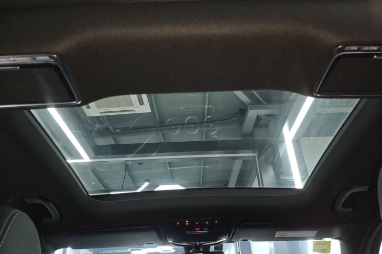 奔驰GLC 2020款 改款 GLC 260 L 4MATIC 动感型中控内饰22