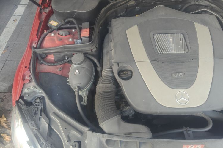 奔驰C级 2013款 C 300 运动型 Grand Edition局部细节9006