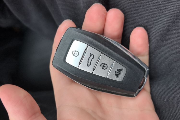 吉利汽车 帝豪 2022款 第4代 1.5L CVT尊贵型中控内饰11