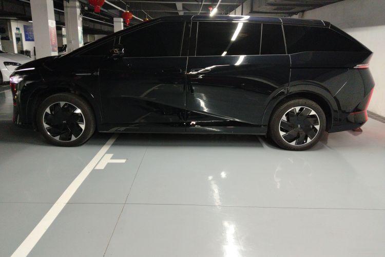 小鹏X9 2024款 702超长续航Max车身外观6003