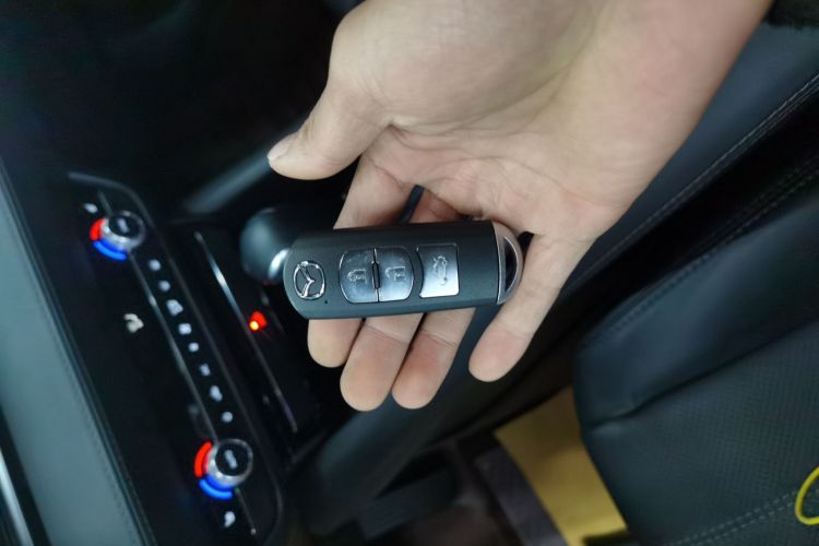 马自达 阿特兹 2020款 2.5L 蓝天运动版中控内饰11