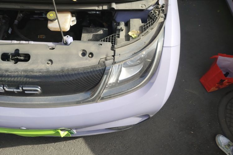 比亚迪 海豚 2023款 420km 自由版局部细节9007