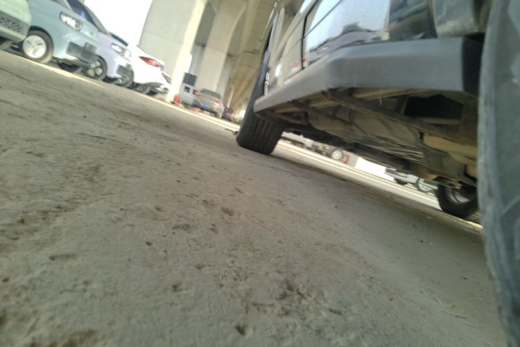 丰田 汉兰达 2015款 2.0T 四驱精英版 7座局部细节9002