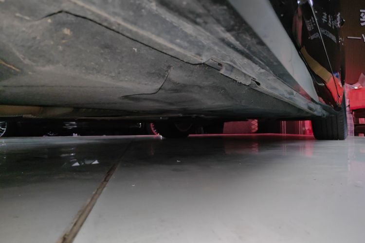 奥迪A6L 2023款 45 TFSI 臻选动感型机舱底盘30