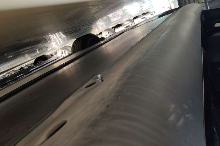 特斯拉 Model Y 2023款 长续航全轮驱动版局部细节9002