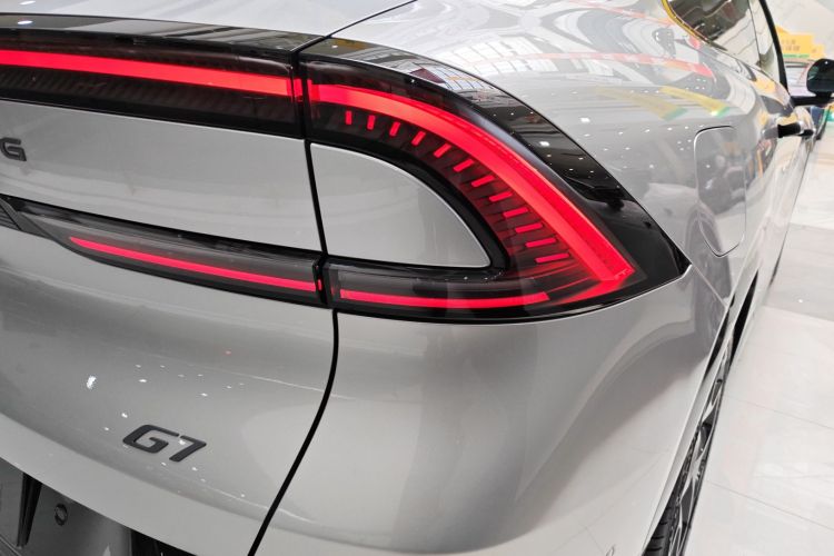 小鹏G7 2025款 702 超长续航 Max车身外观9