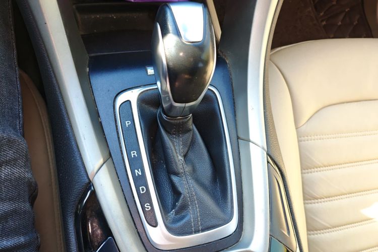 福特 蒙迪欧 2013款 2.0L GTDi200豪华型局部细节18