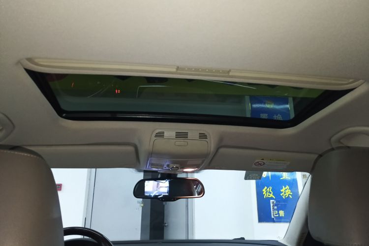 大众 迈腾 2015款 1.8TSI 尊贵型中控内饰22