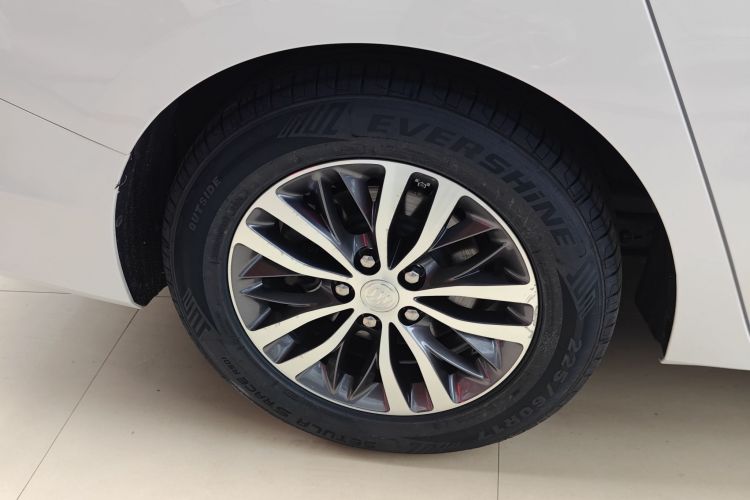 别克GL8 2022款 ES陆尊 653T 舒适型车身外观6008