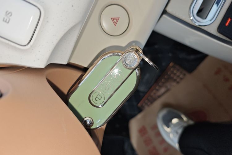 五菱汽车 宏光MINIEV 2024款 第三代 215km 进阶版中控内饰11