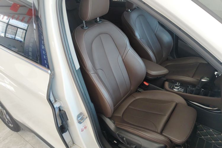 宝马X1 2019款 xDrive20Li 尊享型局部细节41