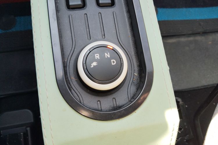 五菱汽车 宏光MINIEV 2022款 马卡龙臻享款 磷酸铁锂中控内饰18