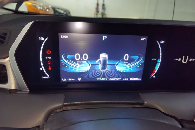 哪吒汽车 哪吒U 2021款 Pro 400 巡航版中控内饰14