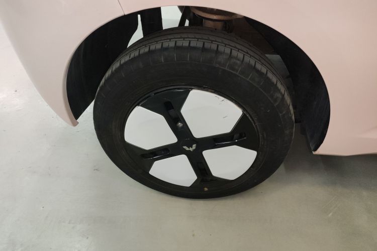 五菱汽车 宏光MINIEV 2024款 第三代 215km 进阶版车身外观6008