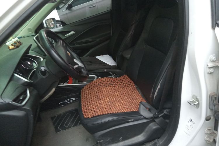 雪佛兰 科沃兹 2020款 325T 自动欣悦版中控内饰19