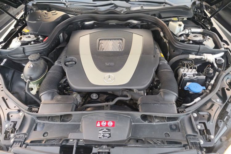 奔驰E级 2014款 改款 E 300 L 运动型机舱底盘24