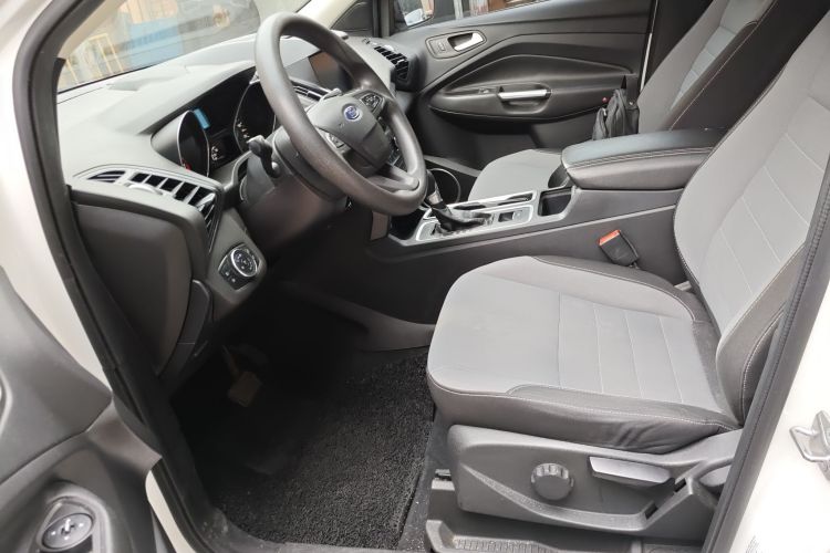 福特 翼虎 2017款 EcoBoost 180 两驱精翼型局部细节19