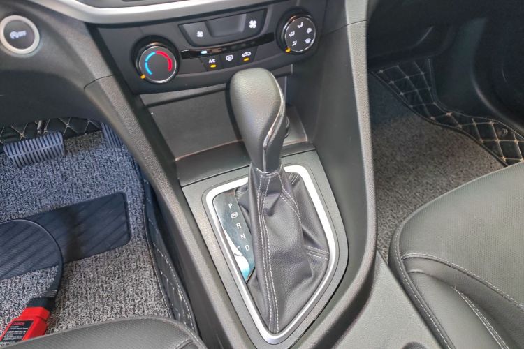 别克 英朗 2021款 改款 典范 1.5L 自动精英型局部细节18