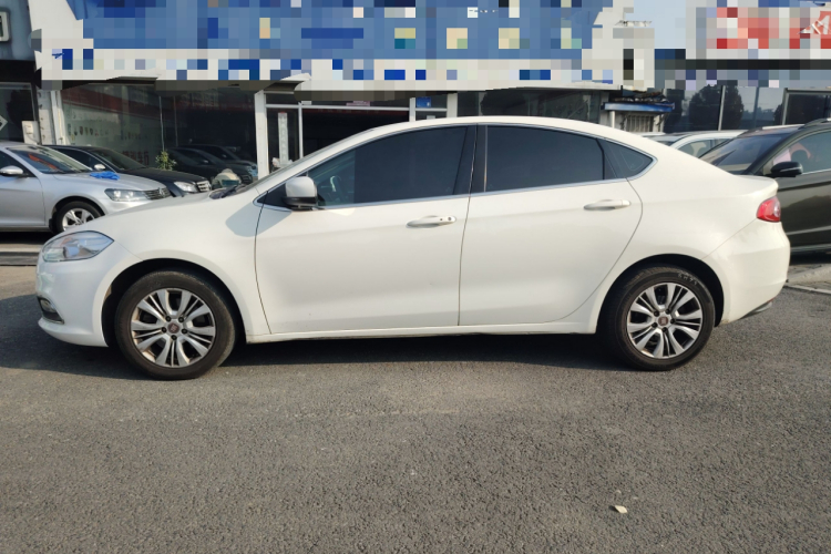 菲亚特 菲翔 2015款 1.4T 自动劲享版车身外观6003