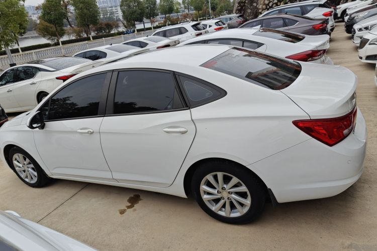 别克 威朗 2018款 三厢 15S 自动领先型车身外观6003