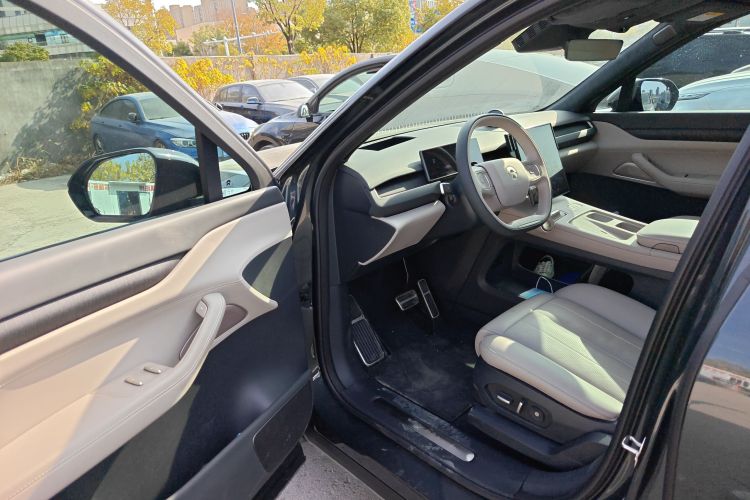 蔚来ES8 2024款 75kWh中控内饰20