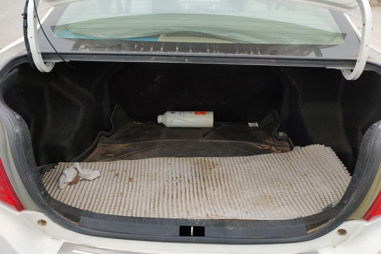 丰田 威驰 2014款 1.3L 自动型尚版机舱底盘23