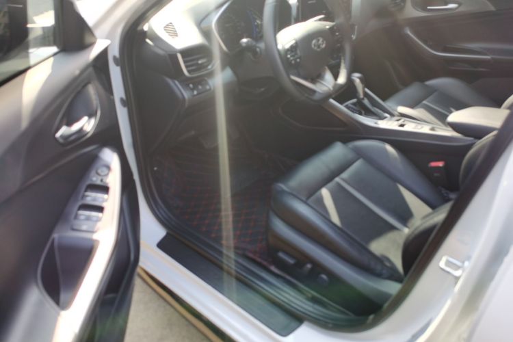 现代 菲斯塔 2021款 280TGDi DLX豪华版中控内饰20