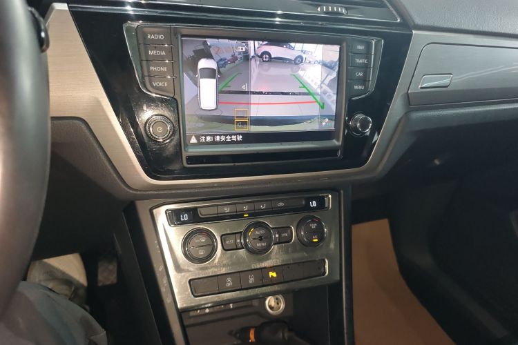 大众 2018款 途安L 280TSI DSG拓界版 7座 国V中控内饰16