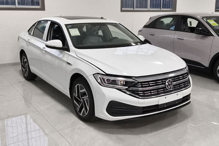 大众 速腾 2025款 300TSI DSG飞越版车身外观3