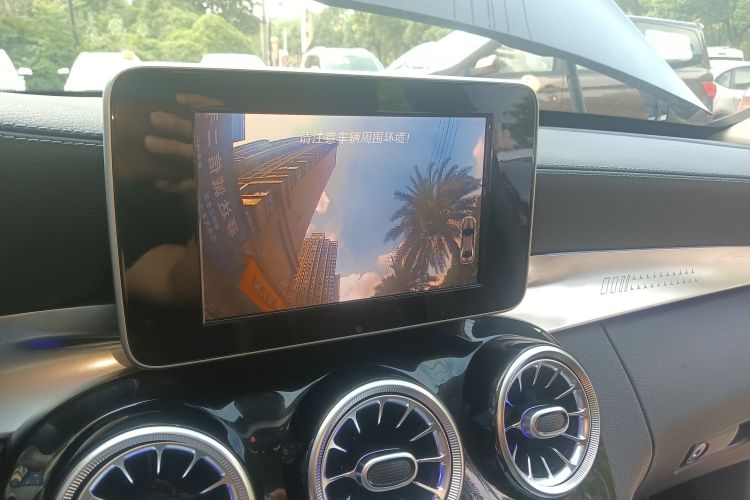 奔驰C级 2018款 C 180 L 动感型运动版中控内饰16