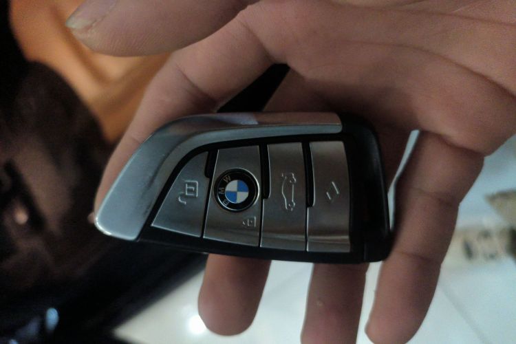 宝马5系 2018款 改款 530Li xDrive M运动套装中控内饰7001