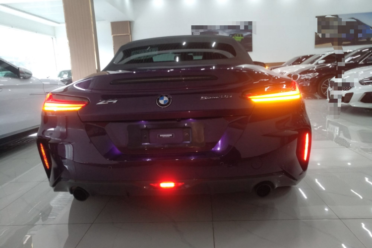 宝马Z4 2023款 sDrive 25i M运动曜夜套装车身外观6