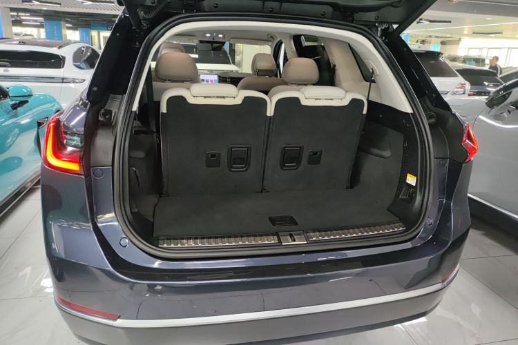 蔚来ES8 2020款 415KM 六座版机舱底盘23