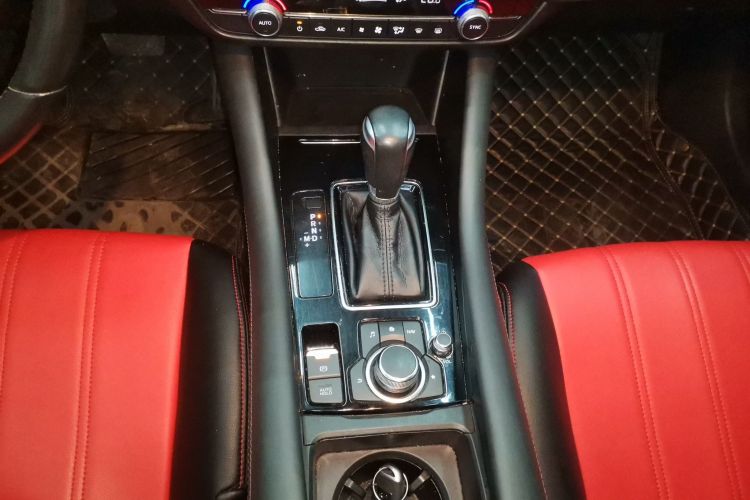 马自达 阿特兹 2020款 2.0L 蓝天时尚版中控内饰18