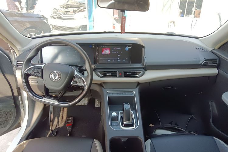 东风风神E70 2023款 500 智行版 磷酸铁锂 48.6kWh 120kW中控内饰7002