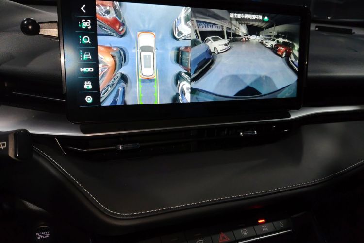 哈弗H6 2021款 第三代 2.0T 自动四驱Max中控内饰16