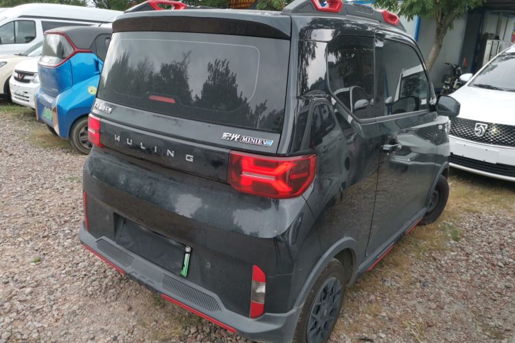 五菱汽车 宏光MINIEV 2022款 GAMEBOY 300km 玩咖款 磷酸铁锂车身外观6005