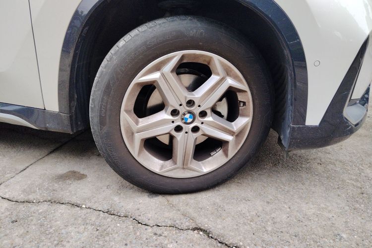 宝马X1 2023款 sDrive20Li X设计套装车身外观10