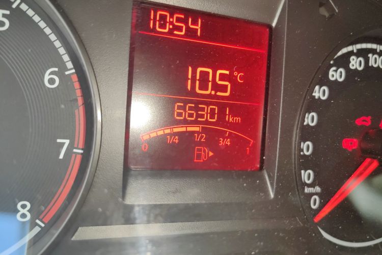 大众 桑塔纳 2018款 1.5L 手动风尚版中控内饰15