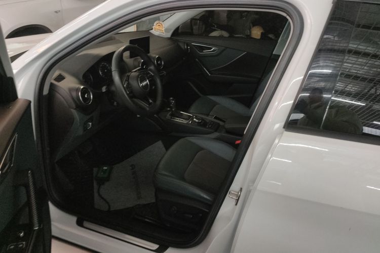 奥迪Q2L 2018款 35 TFSI 时尚致雅型 国V中控内饰19