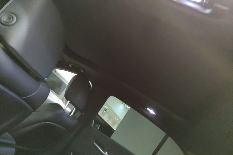 凯迪拉克XT4 2024款 28T 四驱豪华型中控内饰22