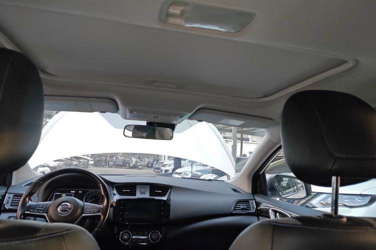 日产 轩逸·纯电 2018款 智尊版中控内饰22