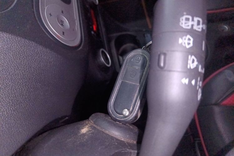 名爵3 2014款 1.5L AMT精英版中控内饰11