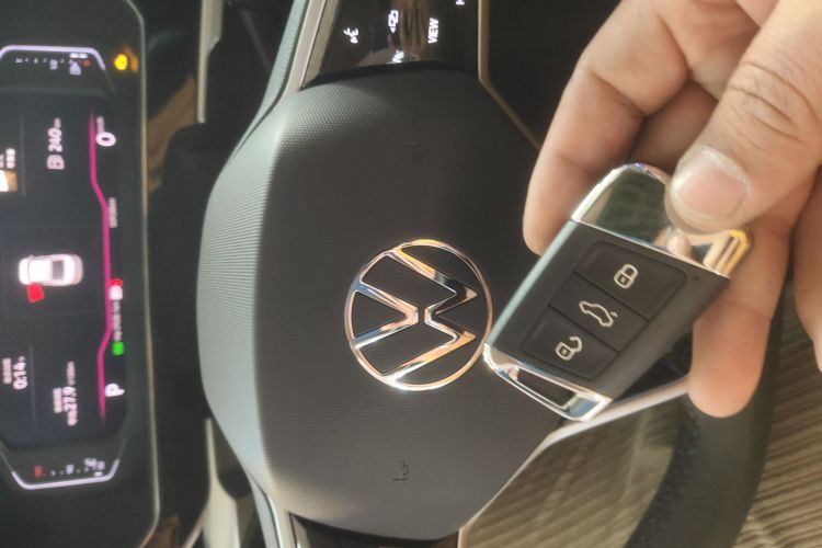 大众 帕萨特 2023款 330TSI 豪华版中控内饰7001