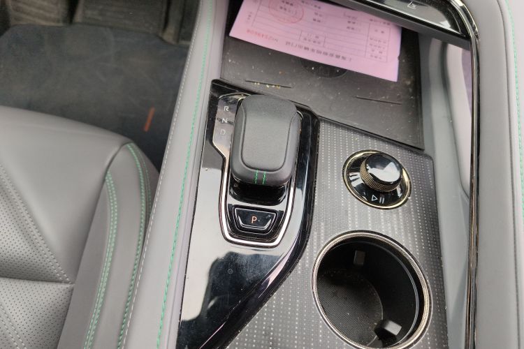 极氪001 2023款 YOU版 100kWh中控内饰18