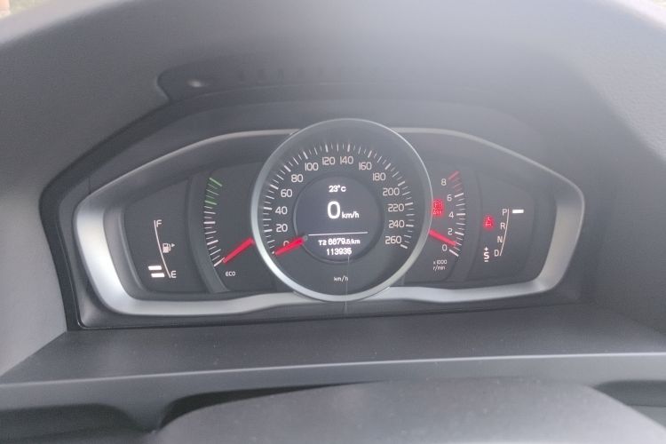 沃尔沃S60 2015款 S60L 2.0T 智远版中控内饰14