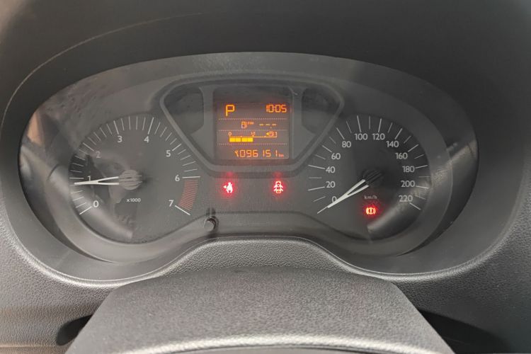 雪铁龙 爱丽舍 2014款 1.6L 自动时尚型局部细节14