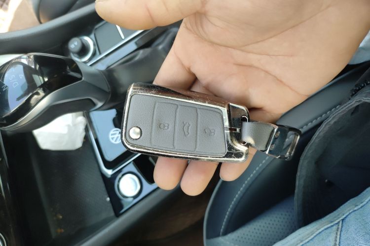 大众 速腾 2023款 300TSI DSG超越版中控内饰11